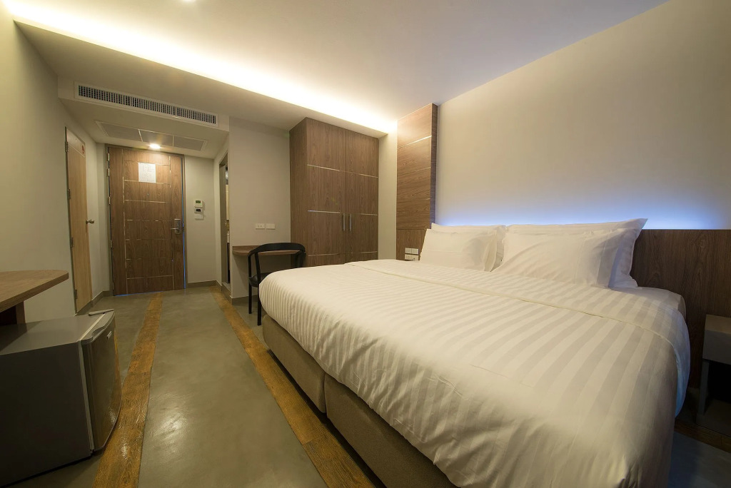 V20 Boutique Jacuzzi Hotel