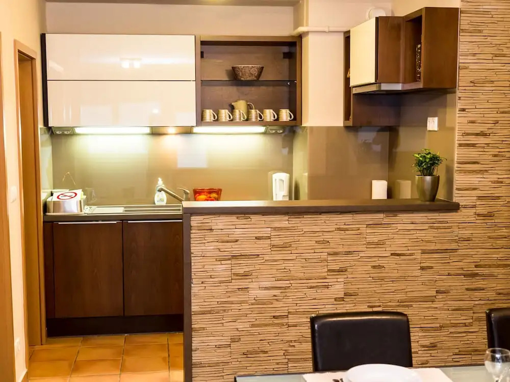 Arpad Bridge Apartments