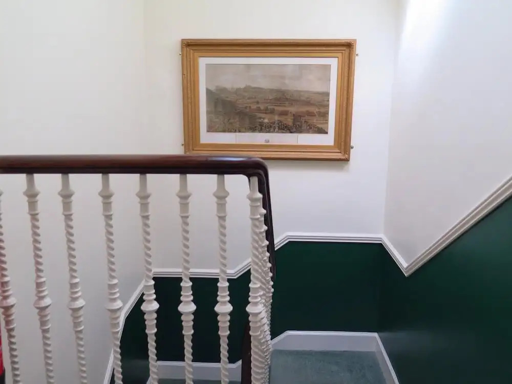 Ardmillan Hotel