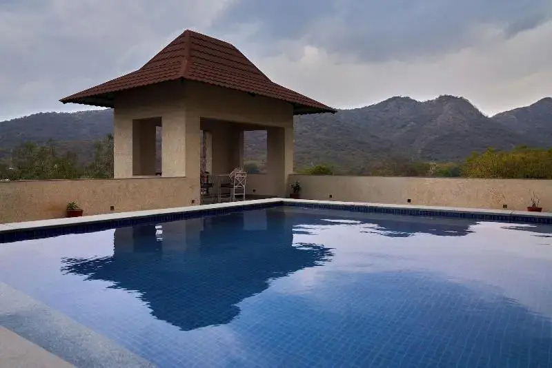 The Hunting Lodge - Luxury Resort in Udaipur