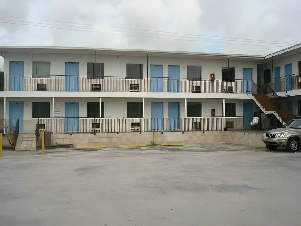Miami Springs Inn