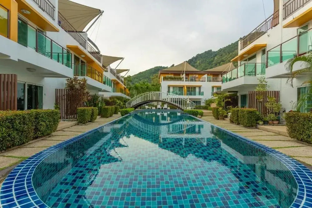 3BR Gym & Sauna 12 Mins to Patong V69