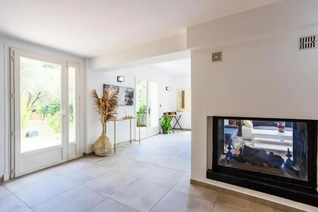 LA SOLEILLA VI4295 By Riviera Holiday Homes
