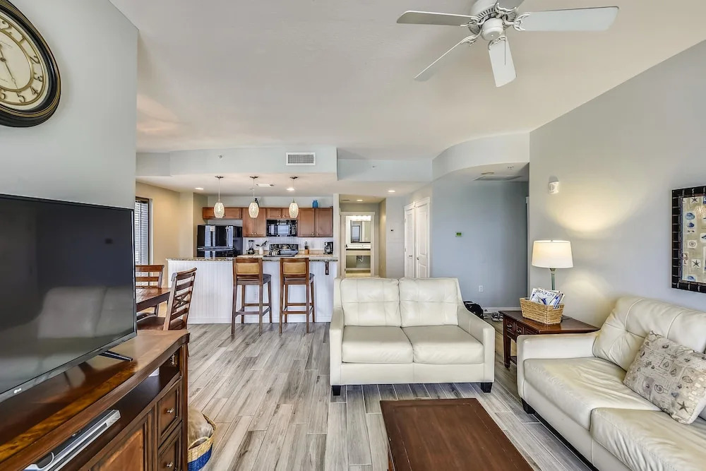 Origin 1036, Perfect For 4! Beautiful Sunset And Gulf Of Mexico View! Free Activities! 1 Bedroom Condo by RedAwning