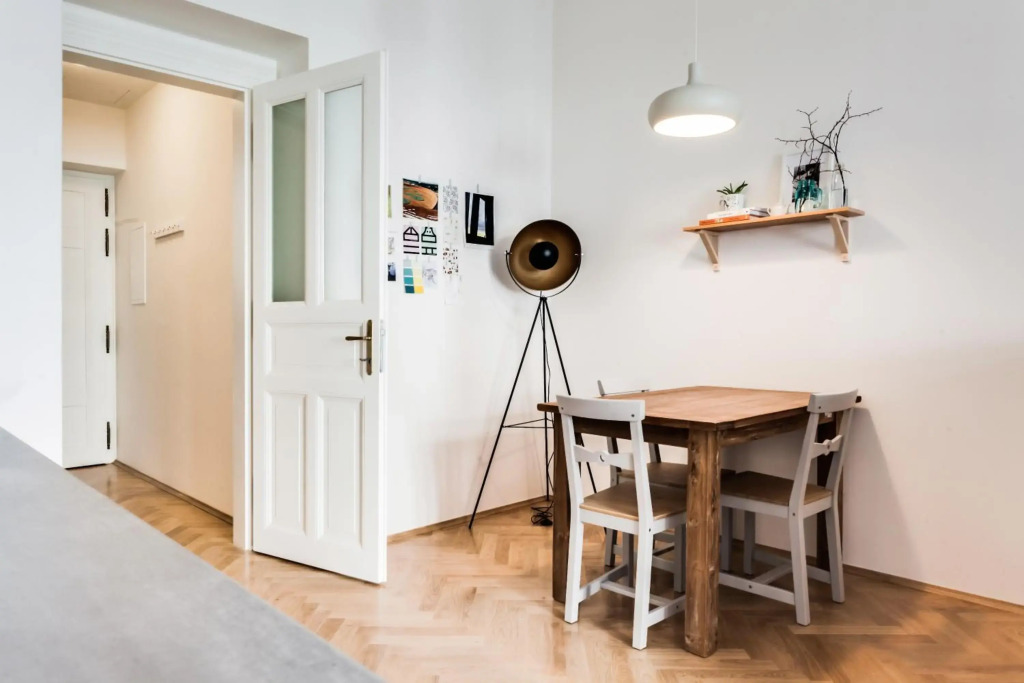 Trendy Local Apartment