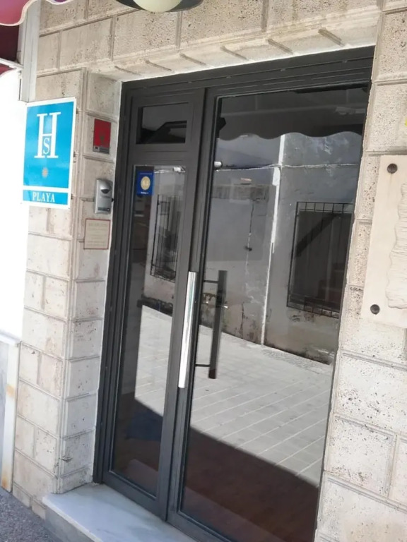 Hostal Cabrera