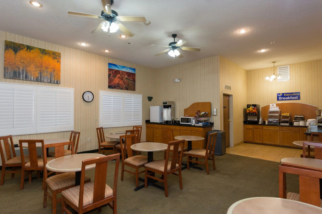 Vagabond Inn Executive