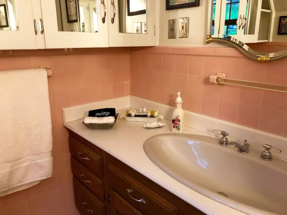 Sujak on Sunnyhill Bed and Breakfast