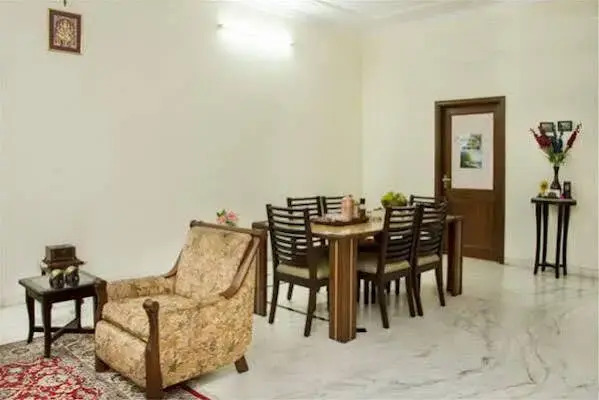 Pink City Home Stay