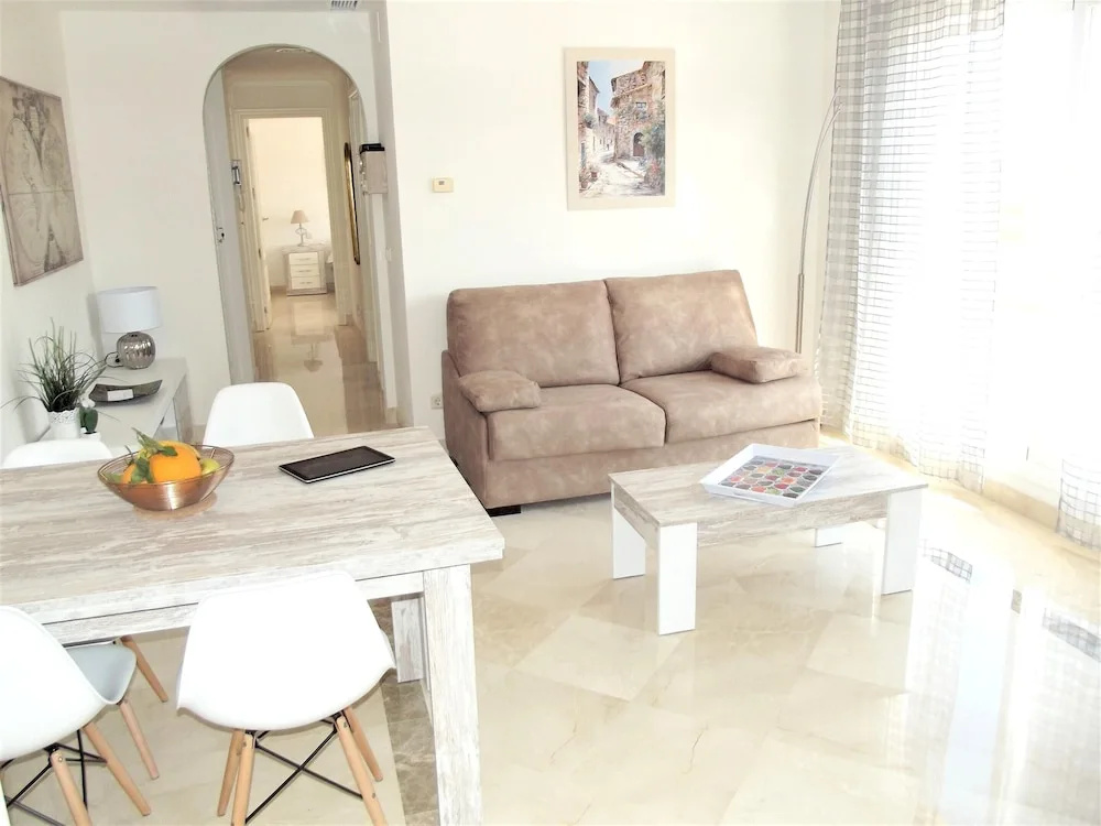 Apartment With 2 Bedrooms in Cala de Mijas, With Pool Access and Wifi