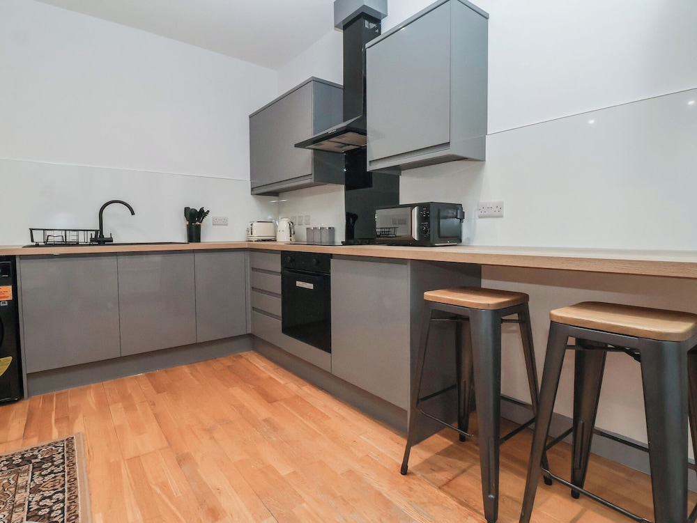 Apartment 9