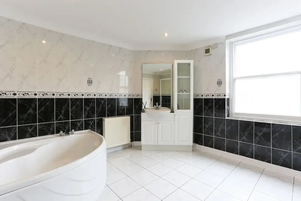 Platinum Apartments in Farringdon 9980