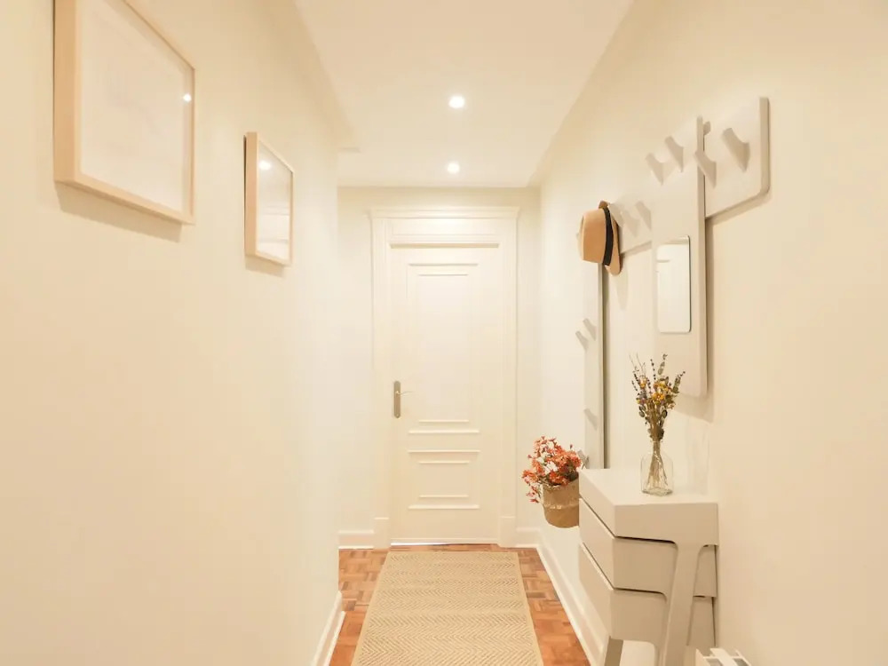Charming and Stone Throw to Guggenheim & Old Town