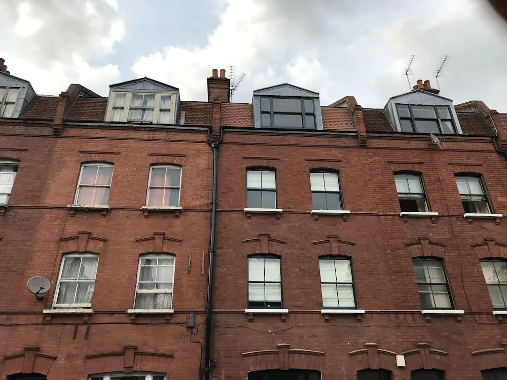 Rooms At103