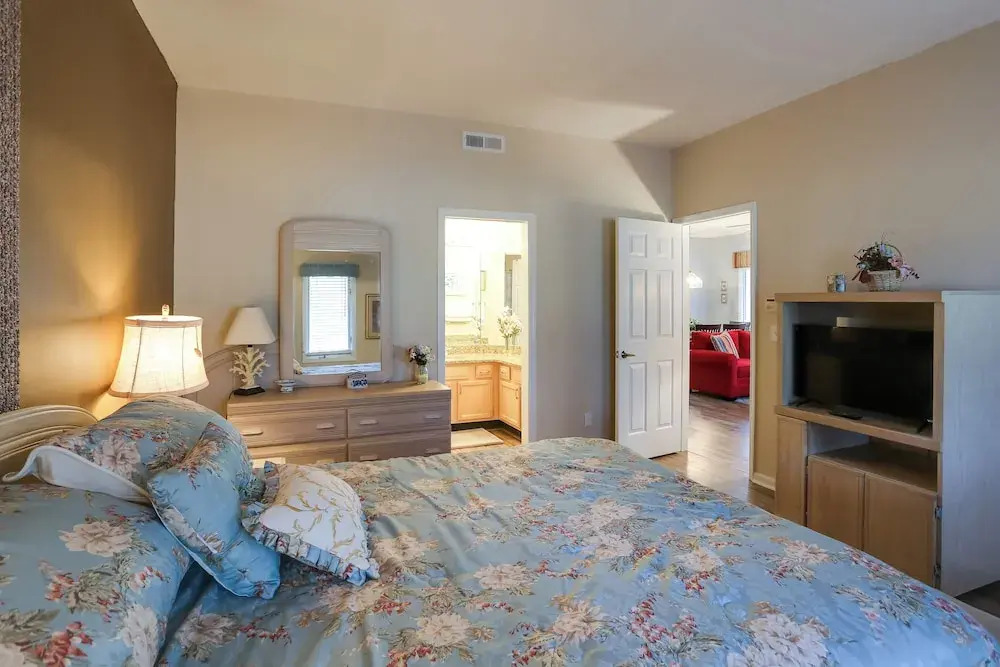 Swim, Golf & Relax: Myrtle Beach Unit in Tidewater