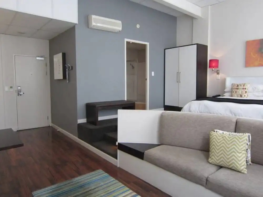 Studio Apartment With Roof Top View