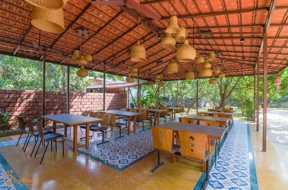 Jomo Resort