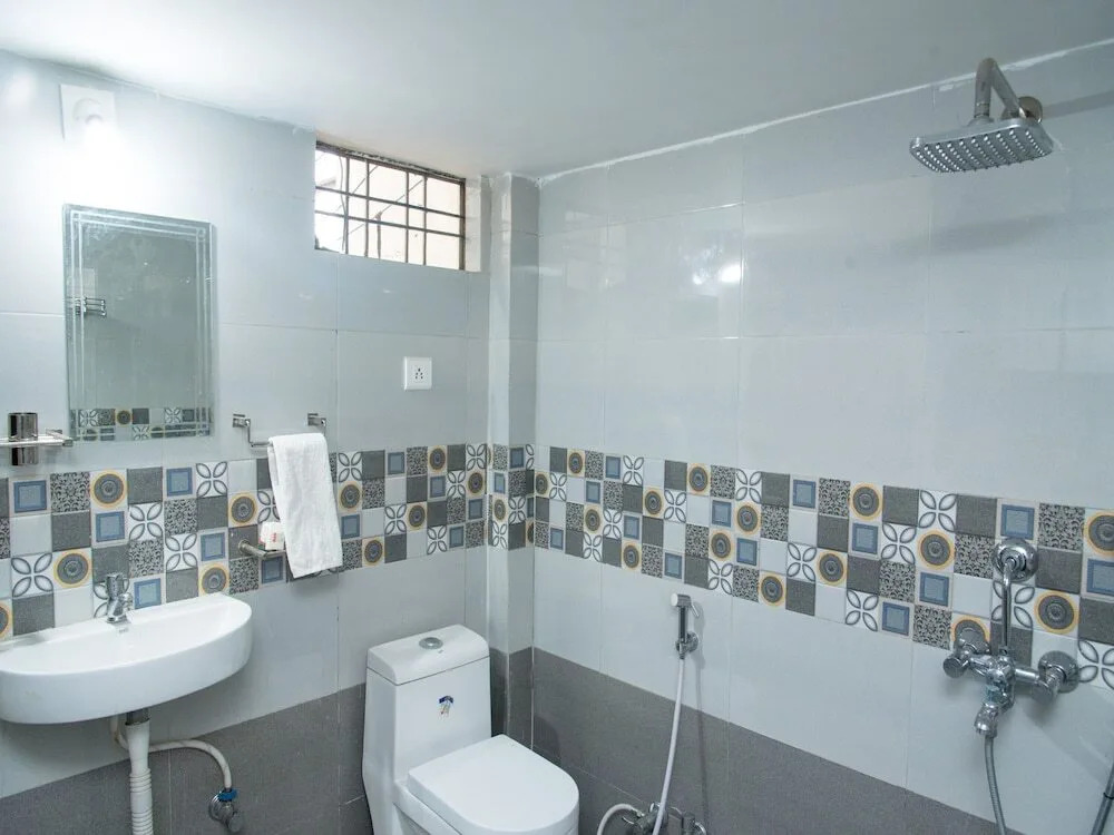 OYO 13330 Home Modern 2BHK Pratap Nagar