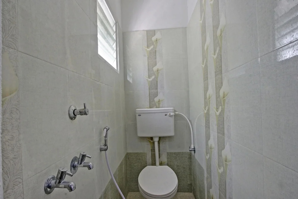 Sri Rugmani Residency by OYO Rooms