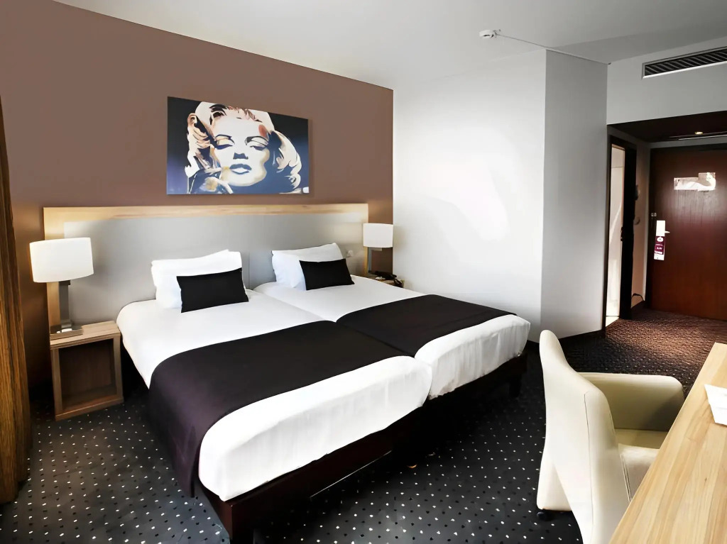 Beachfront Hotel