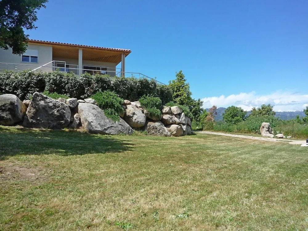 House With 3 Bedrooms in Porto-vecchio, With Wonderful Mountain View,