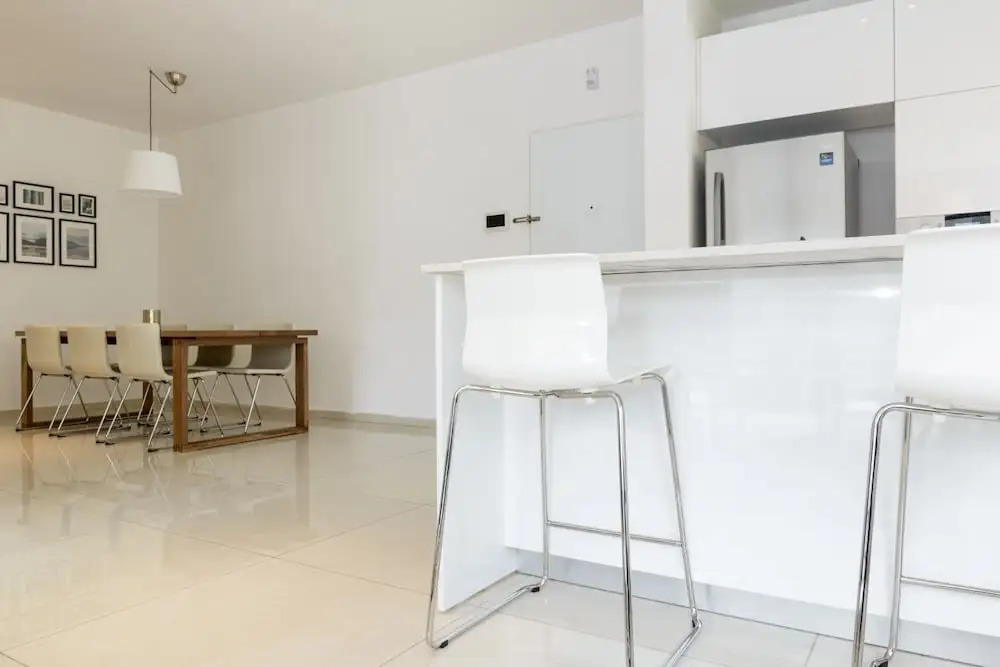 Amazing 3 BDR 2 Baths, Balcony and Parking