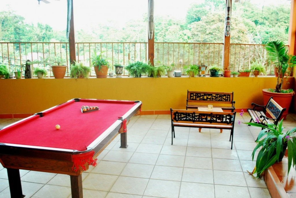 Natural Pacific Suites, private family rooms