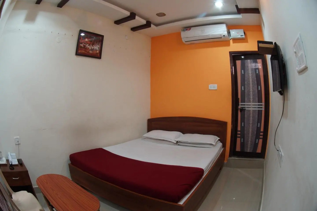 Hotel Mahesh Residency