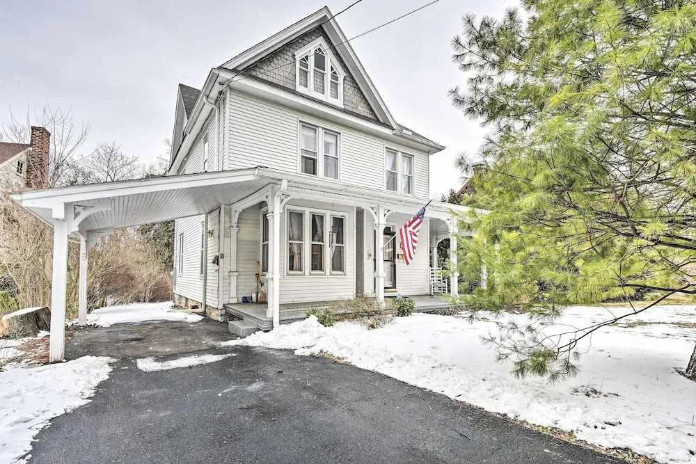 Spacious Getaway: 7 Mi to Whitetail Slopes!