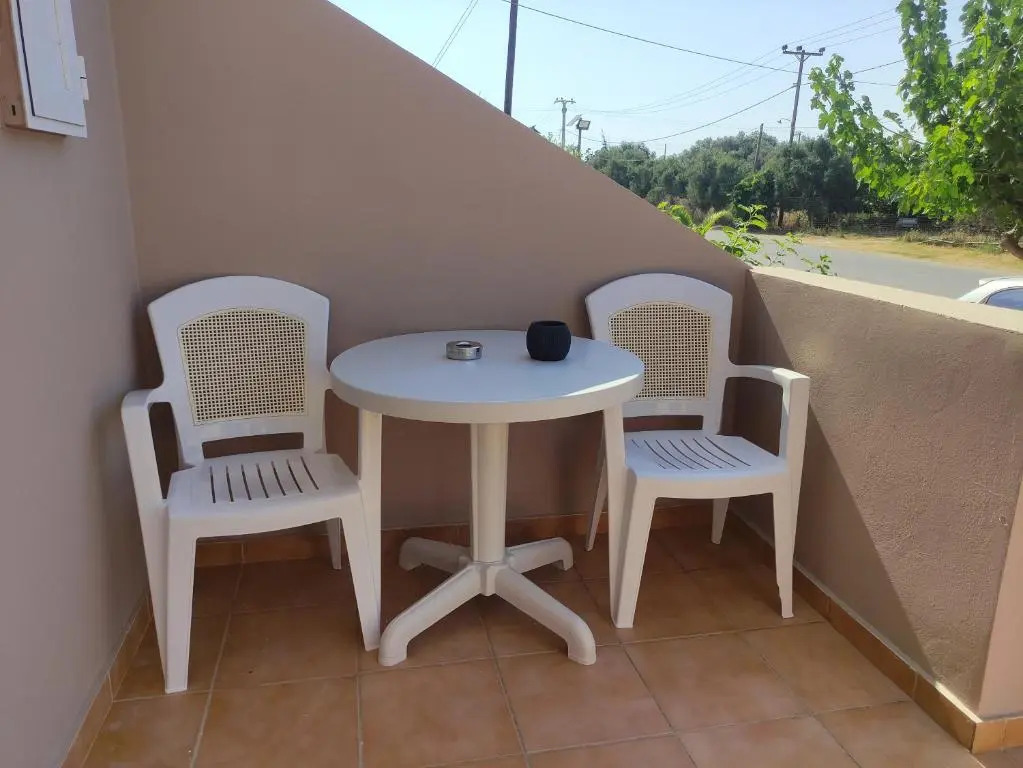 #3 Giorgos & Chara apartments