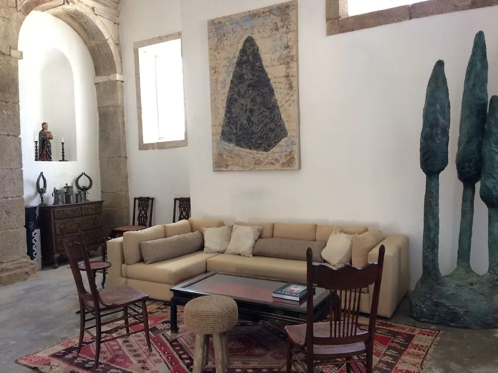 Convento Inn and Artist Residencies