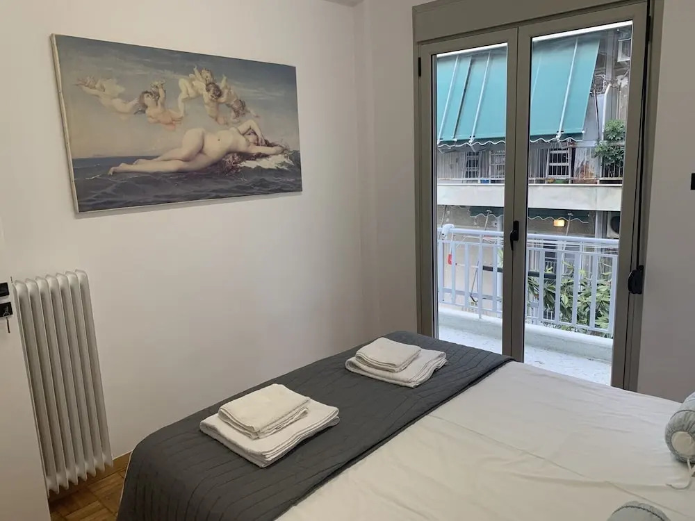 Modern Brand new apt In Athens Centre