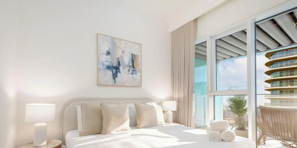 LUX  The Grand Bleu Suite 2