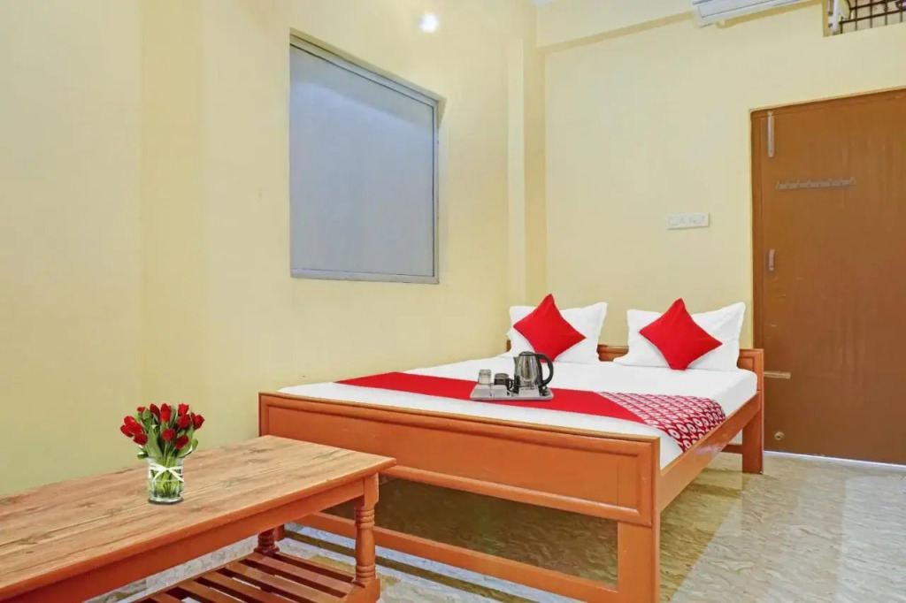 OYO Flagship 70389 Shree Hotel New Rajdhani