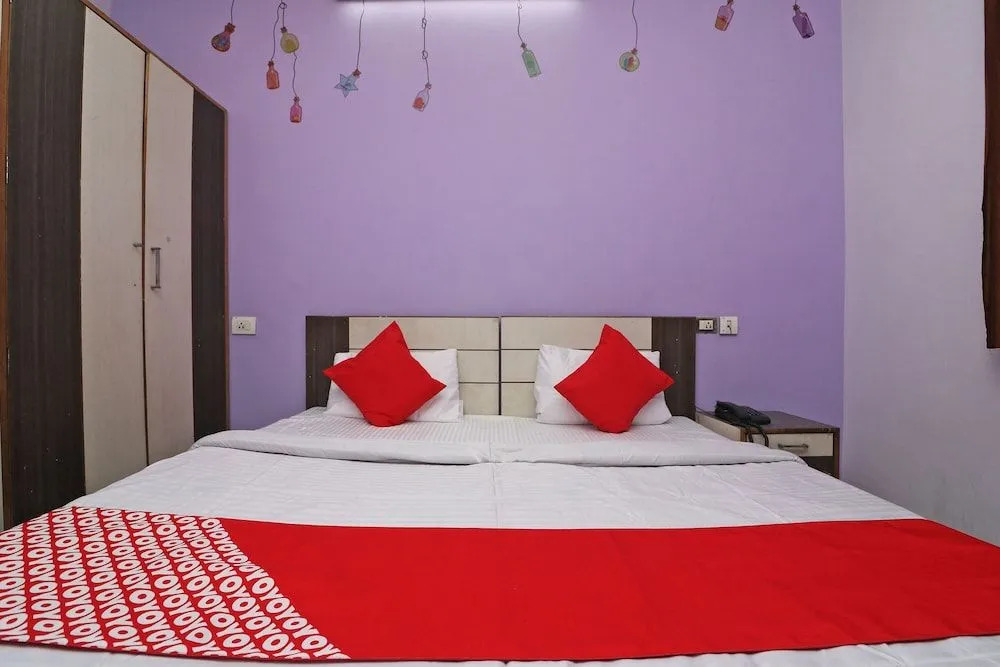 OYO 33431 Hotel Ekta Residency