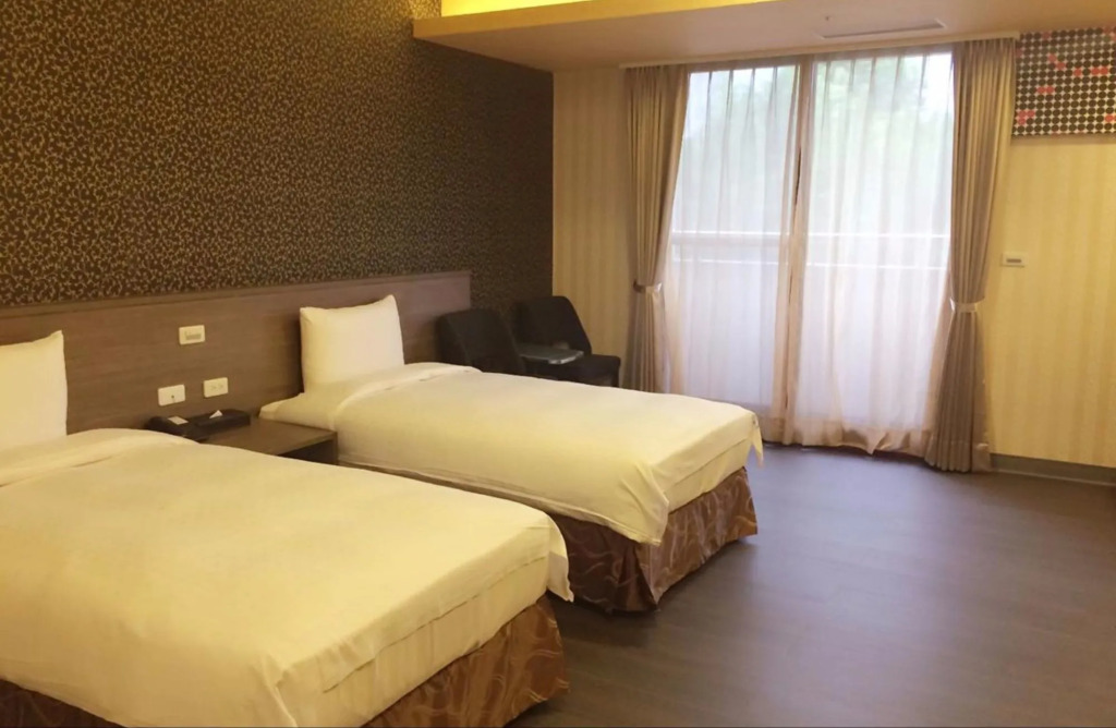 Crystal Hotel