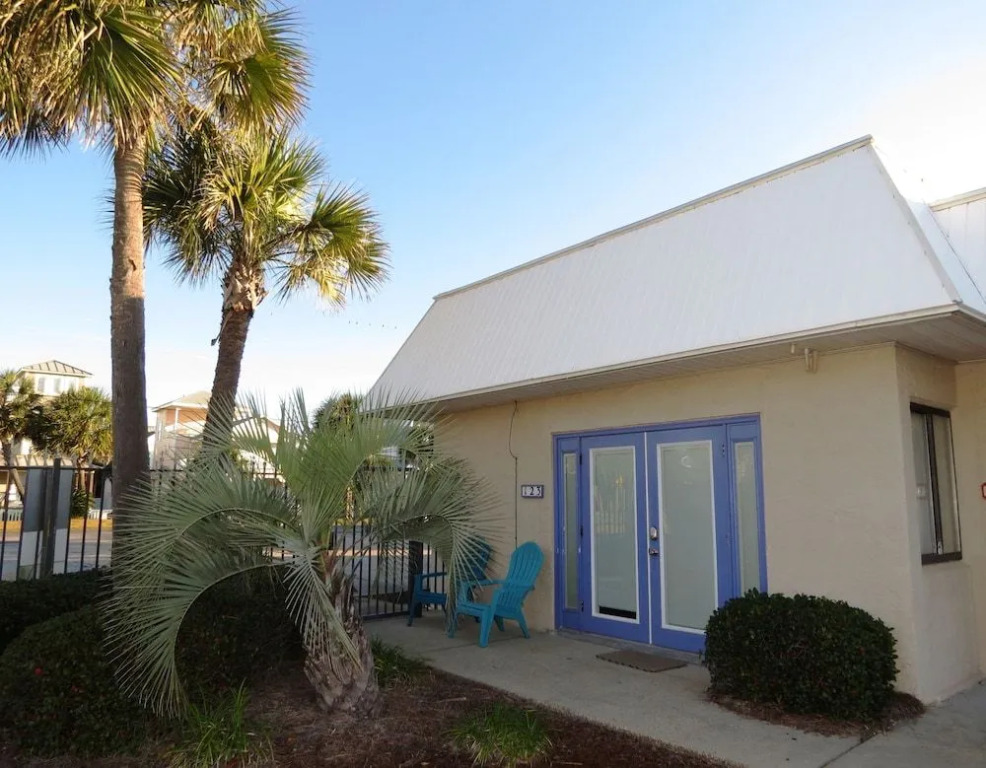 Capri 123 2 Bedrooms 1 Bathroom Condo