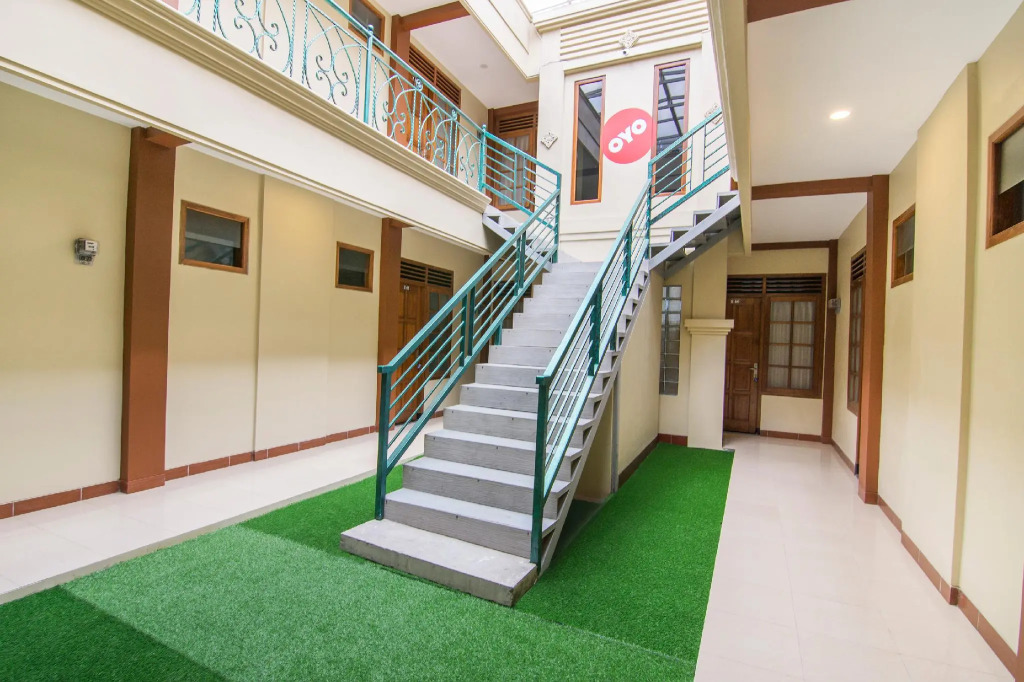 Super OYO 890 Dewi Fortuna Guest House