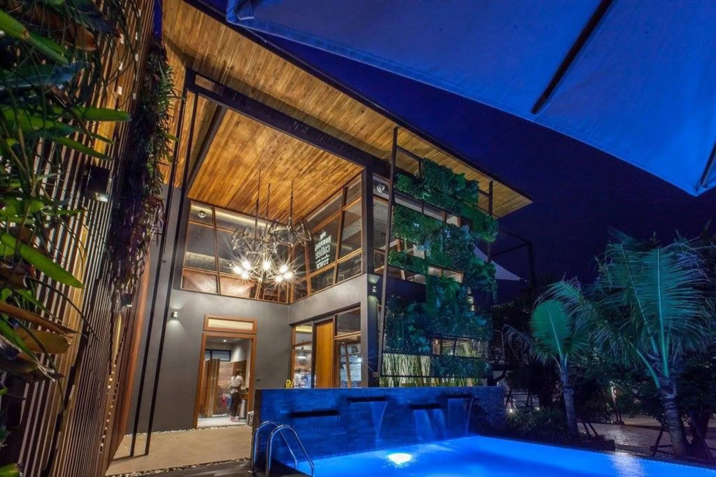 Loft Mania Boutique Hotel