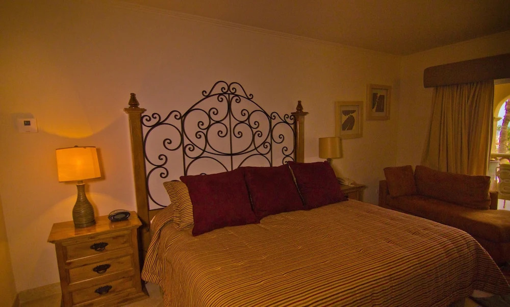 Las Mananitas LM F4205 2 Bedroom Condo By Seaside Los Cabos