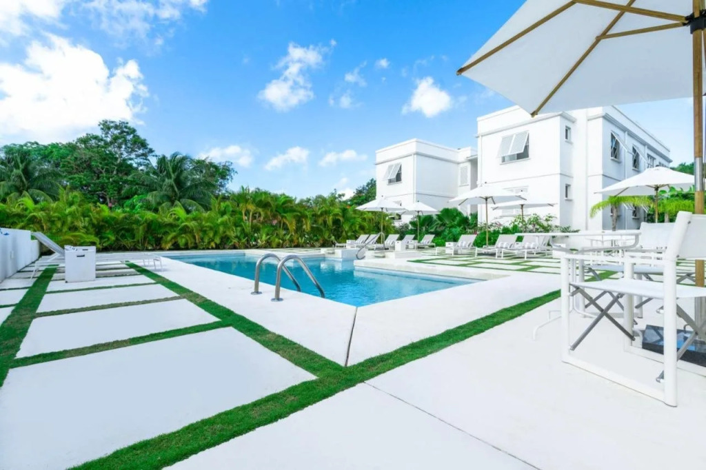 Mullins Grove
