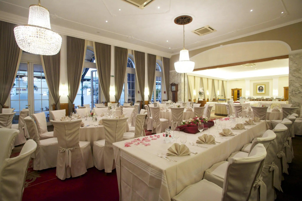 Hotel Stefanie - VIENNAS OLDEST HOTEL