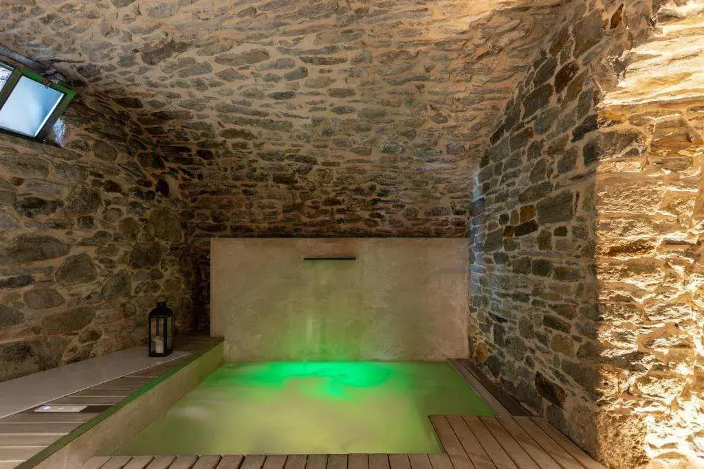 B&B éve