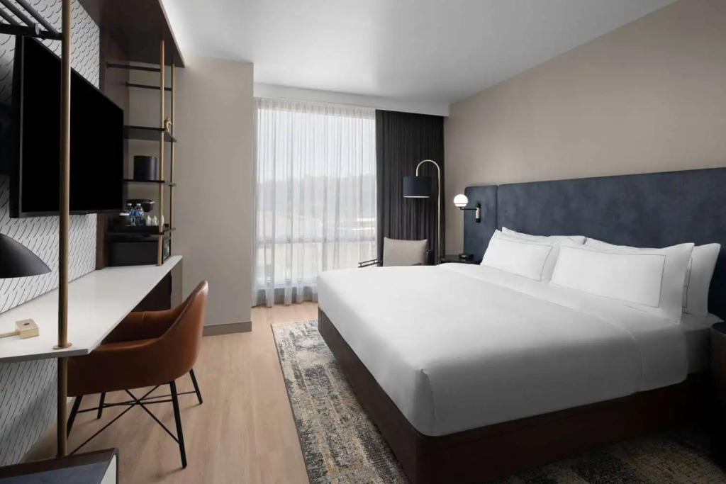 Hotel West & Main Conshohocken, Tapestry Collection Hilton