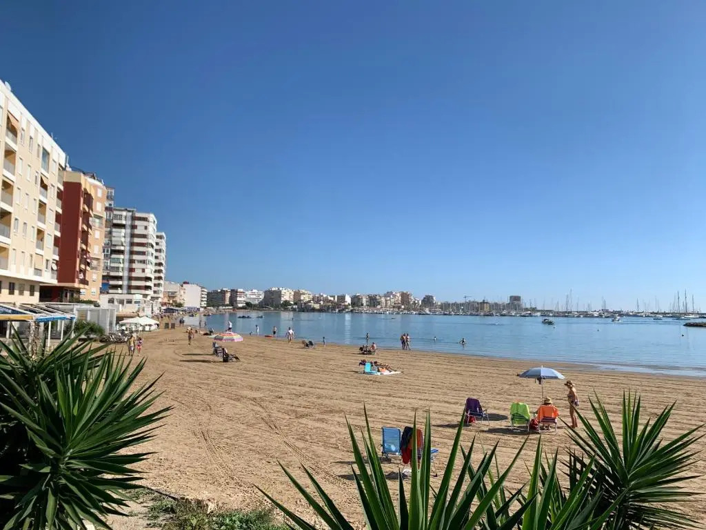 Catalina Apartment Torrevieja 300m to the sea