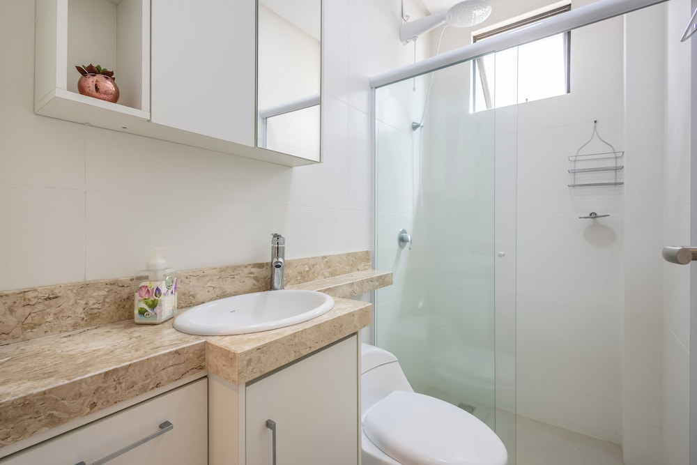 Feel the sea Breeze in This Condominium 220m From the Beach - Ibhs
