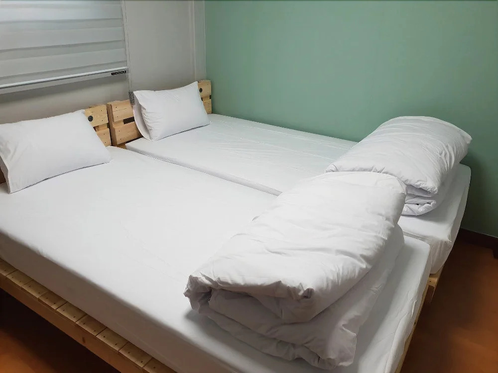 YOUNG STAY - Hostel