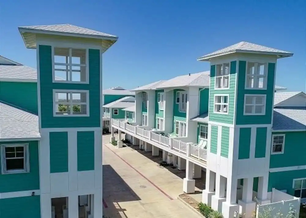 Heaven On Eleventh 3 Bedroom Condo