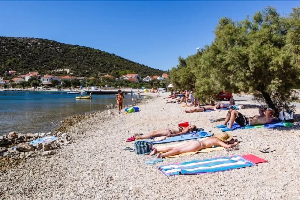 Apartments Sima