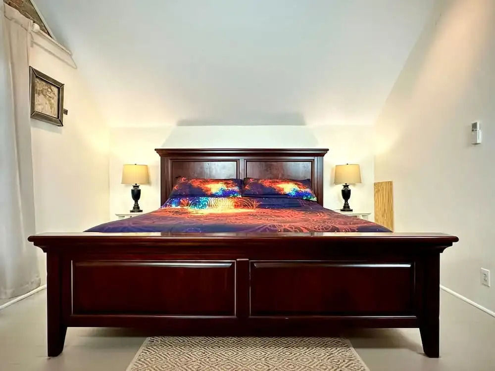 Amazing Historic 1800s Carriage House